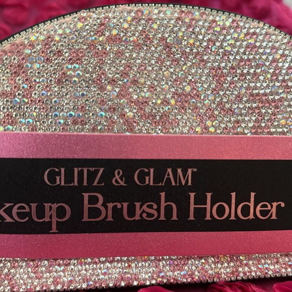Glitz and galm makeup brush holder 💖 - Picture 5 of 5